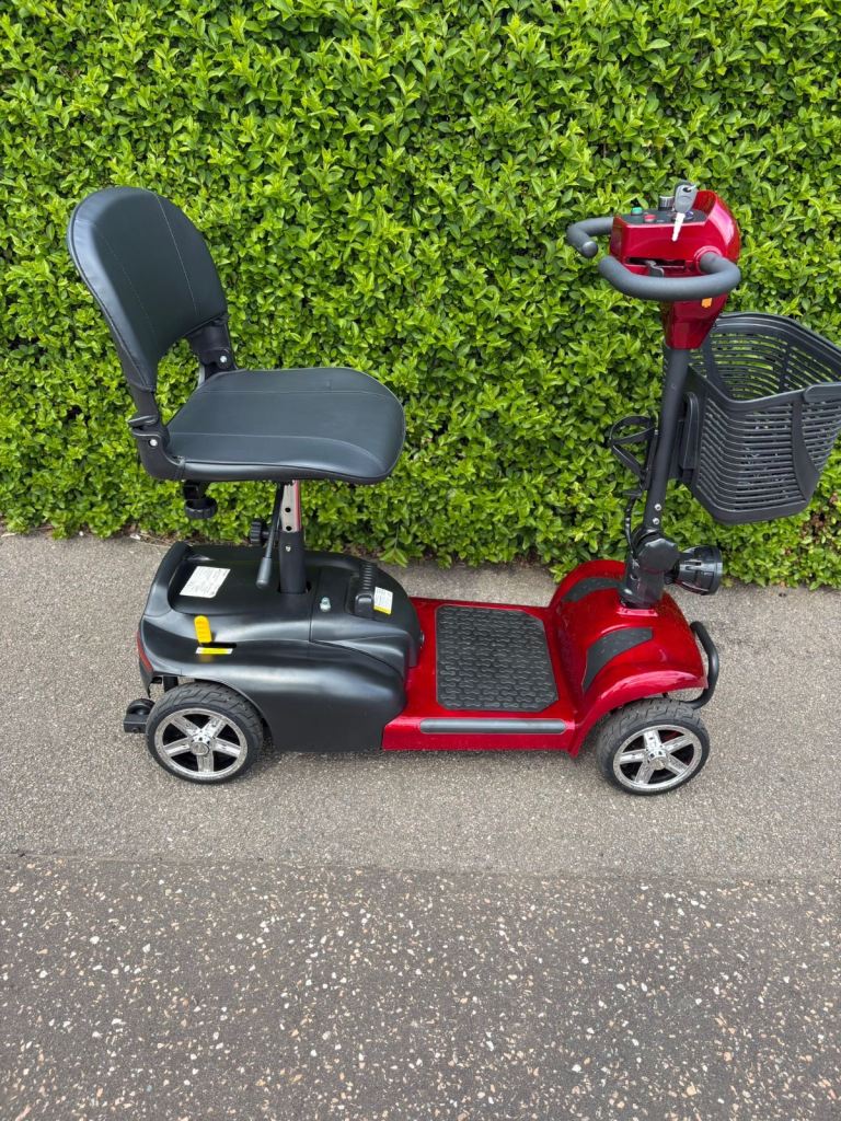 Portable mobility scooter 