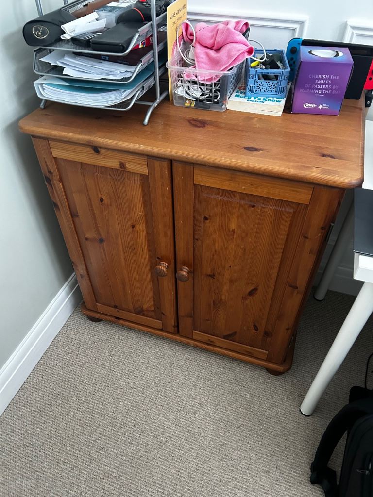 Small Wooden Cabinet with Two Doors – Good Condition