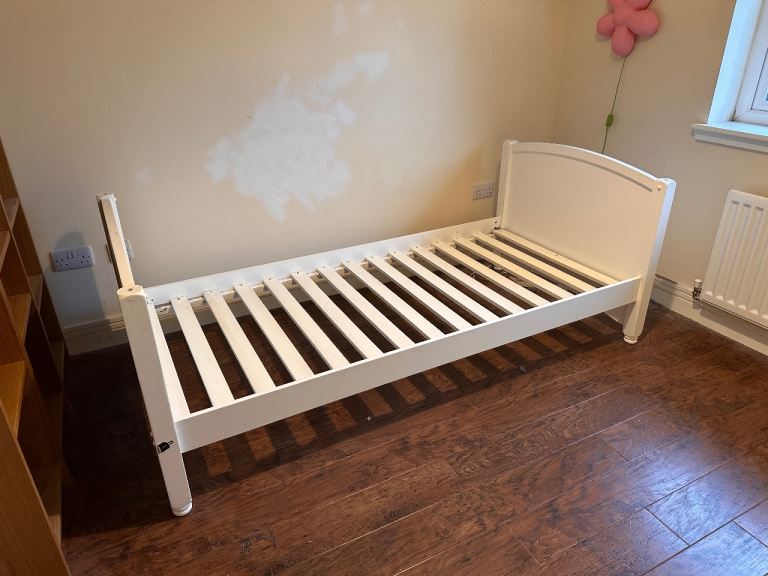 Wooden Single bed frame