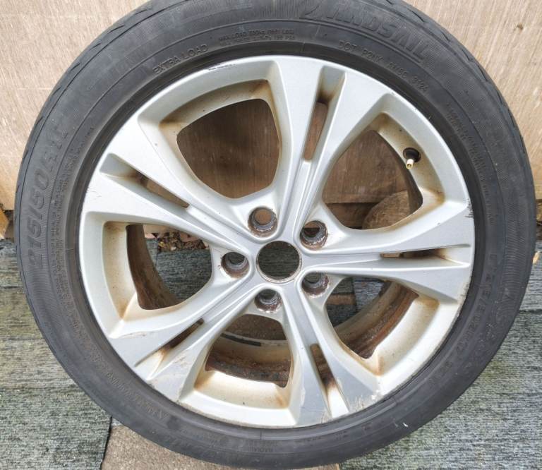 Ford Mondeo MK4 17" inch alloy wheel £40