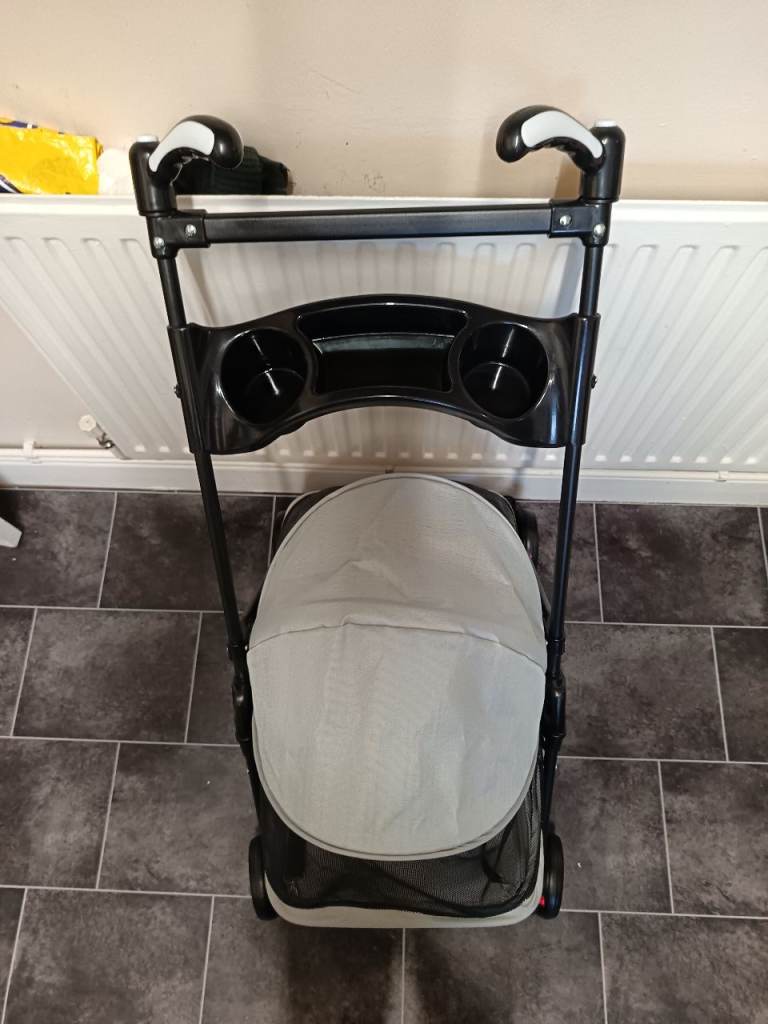 Dog pram