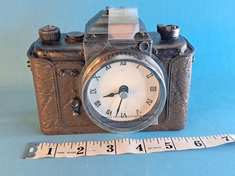 Brand new .Brown-black colour Vintage  style Camera Mantel Clock. Working perfect. 