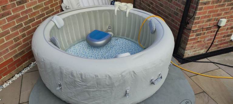 Paris Hot Tub Cover – used only once