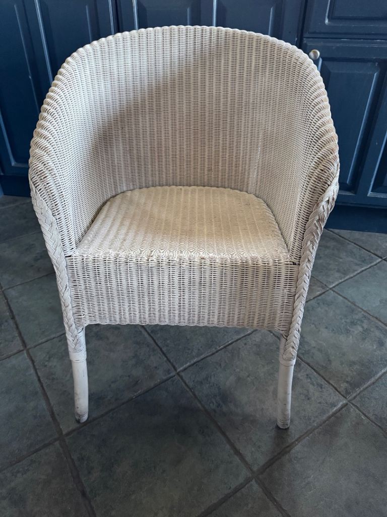 Lloyd loom white armchair 