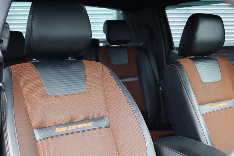 Ford Ranger 3.2 TDCi Wildtrak Auto - RAPTOR LOOKS 