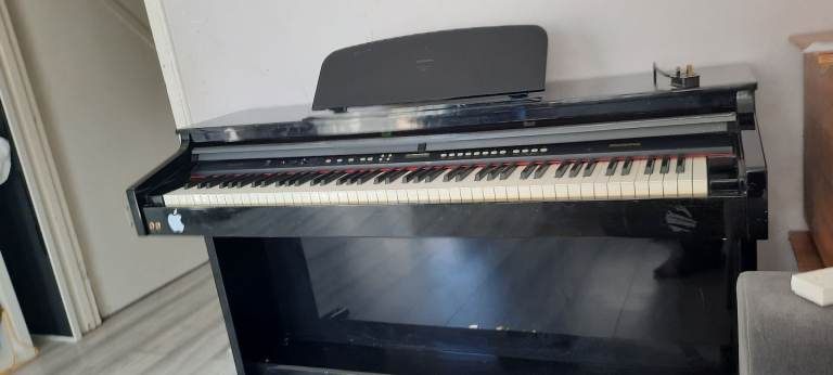 Diginova electric piano 