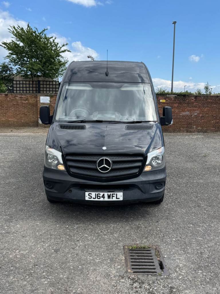 2014 Mercedes Sprinter BlueEFFICIENCY – A/C – MWB High Roof