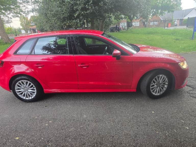 Audi, A3, Hatchback, 2015, Manual, 1598 (cc), 5 doors