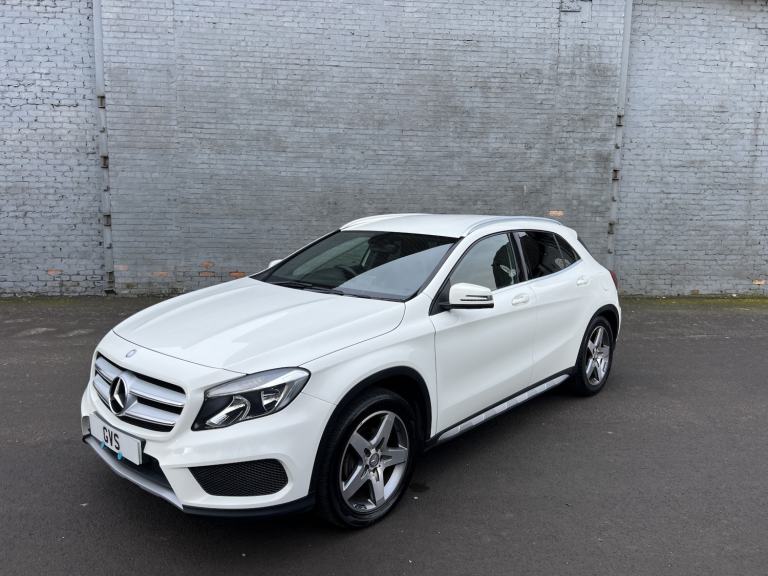 MERCEDES-BENZ GLA 2.1 GLA200 CDI AMG Line 2015