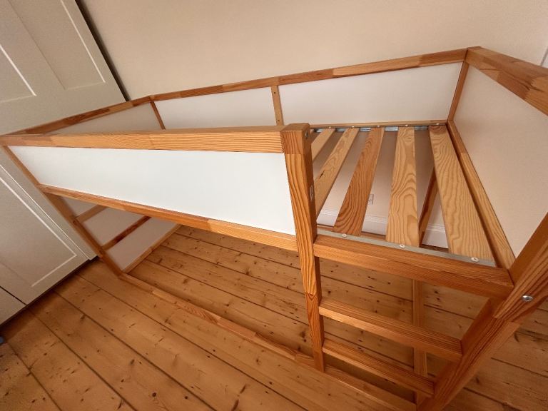 IKEA KURA reversible kid bed 90x200cm 