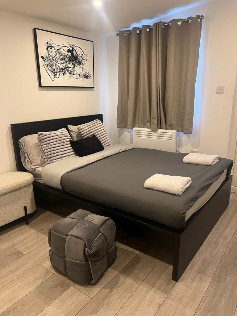 Cozy Furnished Private Room – Great Location