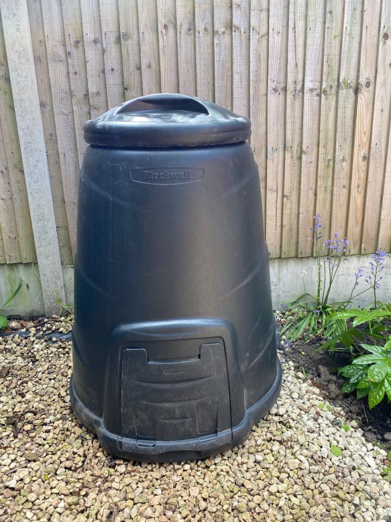 Large Compost Bin – Good Condition