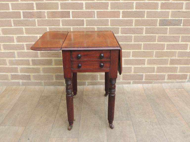 Victorian Antique Side Table (UK Drelivery)