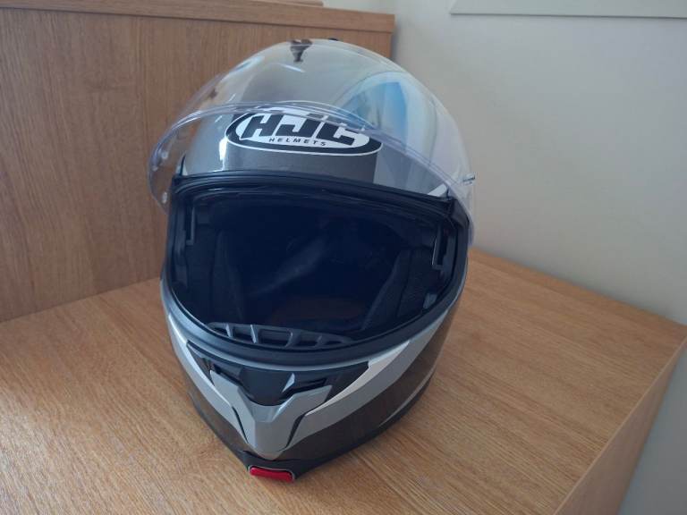 Motorbike helmet HJC C91 - nearly new.