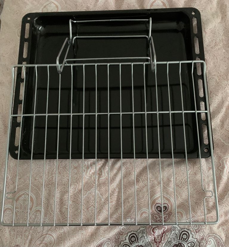 New oven tray, Rack and Holder, Bargain Price 