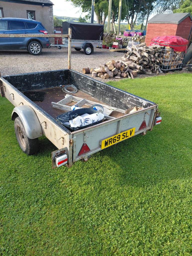 7x4 car trailer 