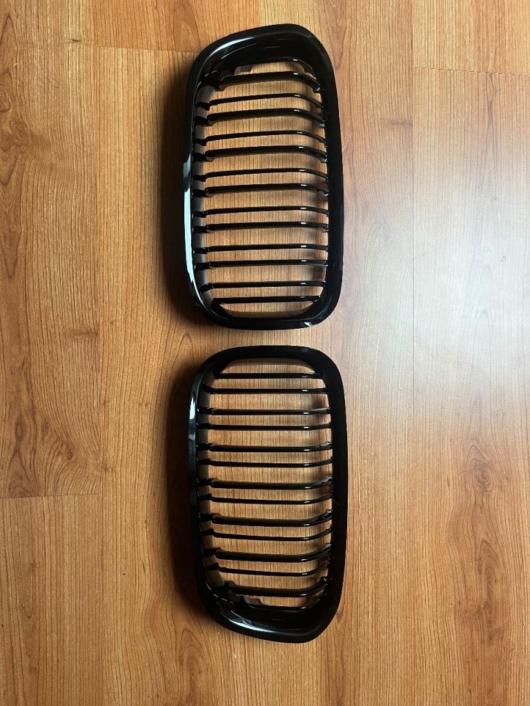 BMW f20 f21 gloss black kidney grilles 
