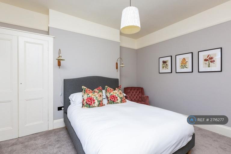 5 bedroom house in Ellington Road, Ramsgate, CT11 (5 bed) (#2716277)