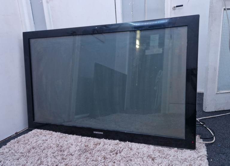 Samsung 50 inch TV *must read* 