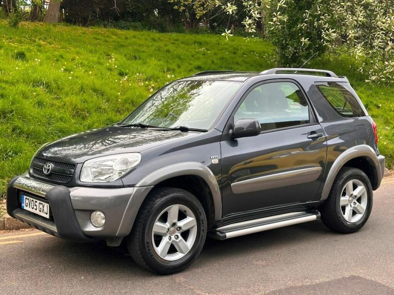 2005 Toyota RAV4 2.0 XT3 3dr ESTATE Petrol Manual