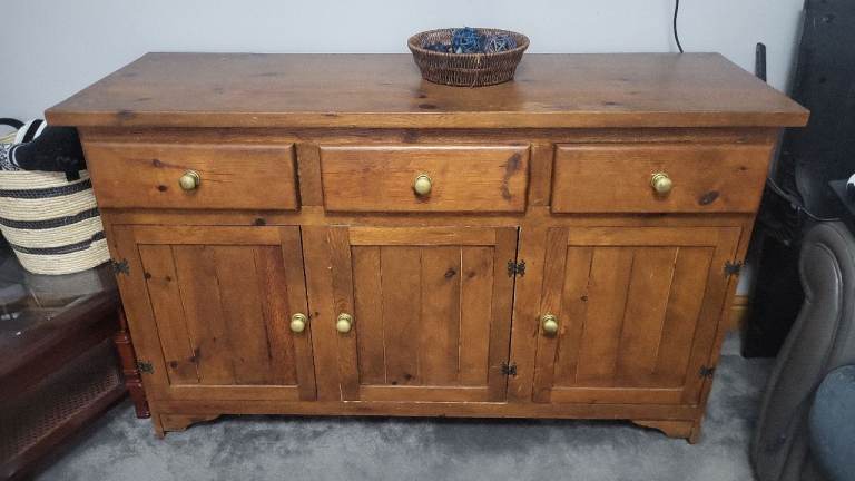 Free sideboard