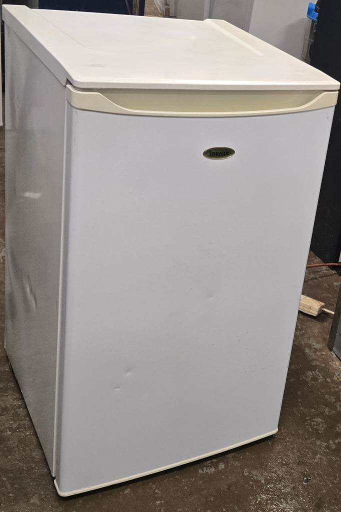 Igenix IG3900 Under Counter Larder Fridge with small freezer box, Mini Fridge Freezer 