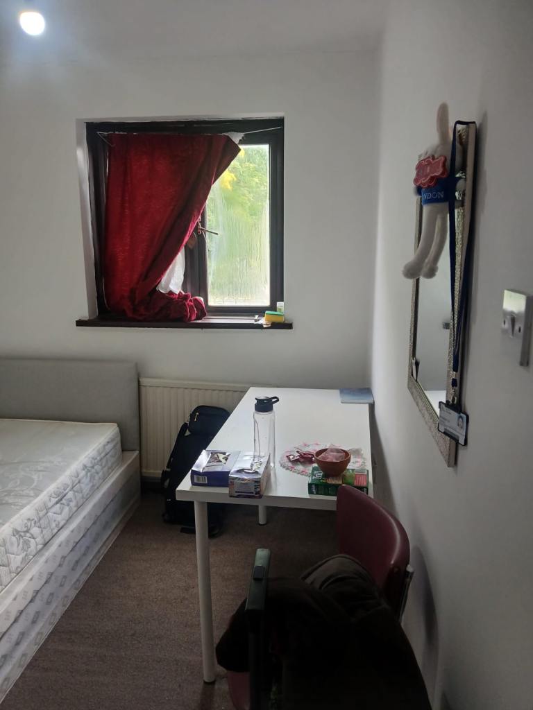 Room for rent 