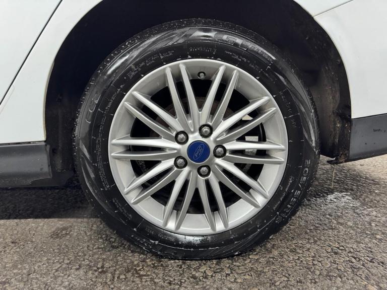 2017 Ford Focus 1.0 EcoBoost Zetec Edition 5dr ESTATE PETROL Manual