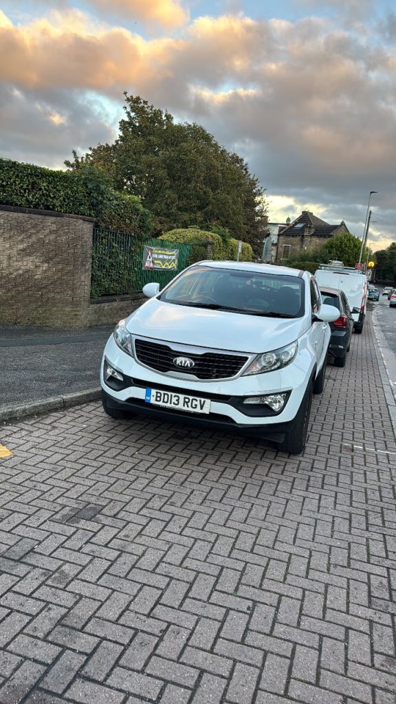 Kia, SPORTAGE, Estate, 2013, Manual, 1685 (cc), 5 doors