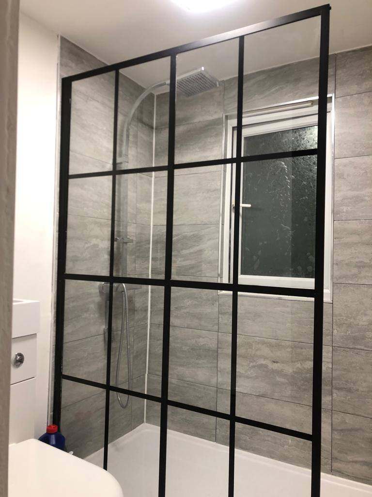 Room to Let in A nice Clean House - SS14 1QA, Basildon.