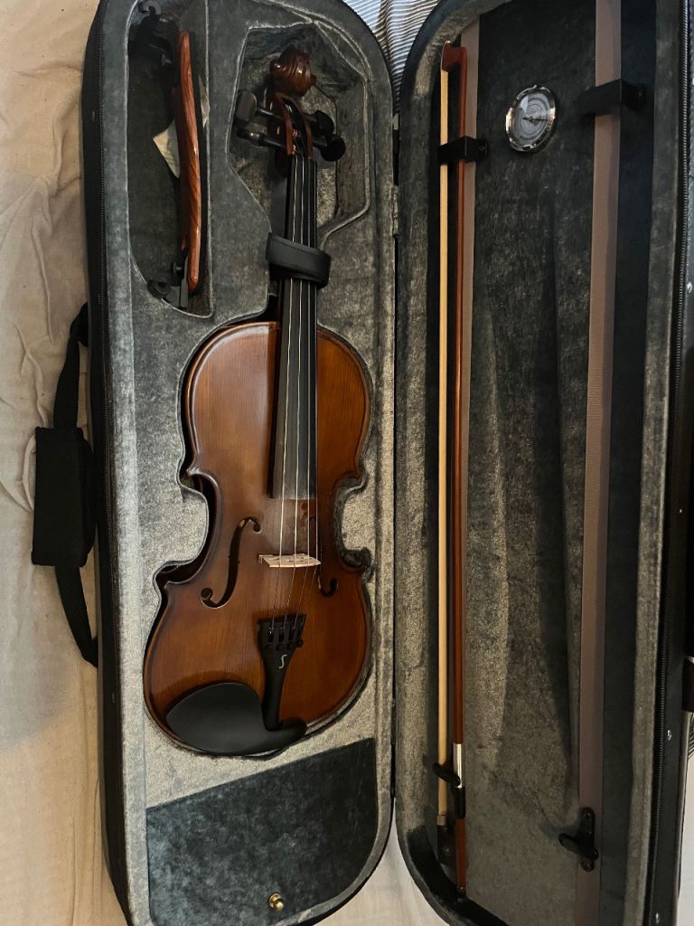 Stentor graduate violin outfit full size