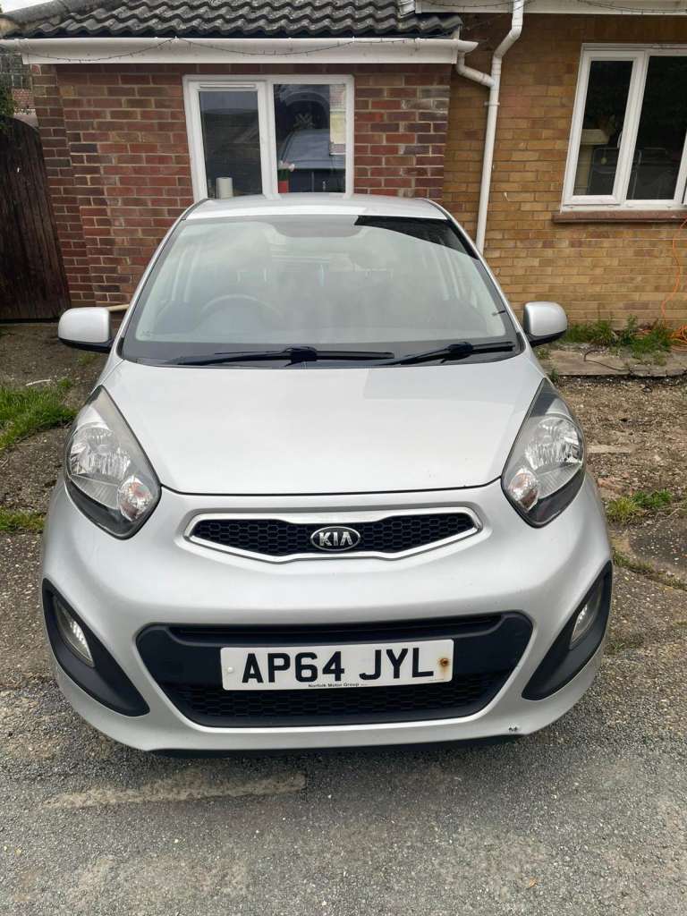 KIA PICANTO 2015 - Silver - 48K Miles - Very Reasonable Condition