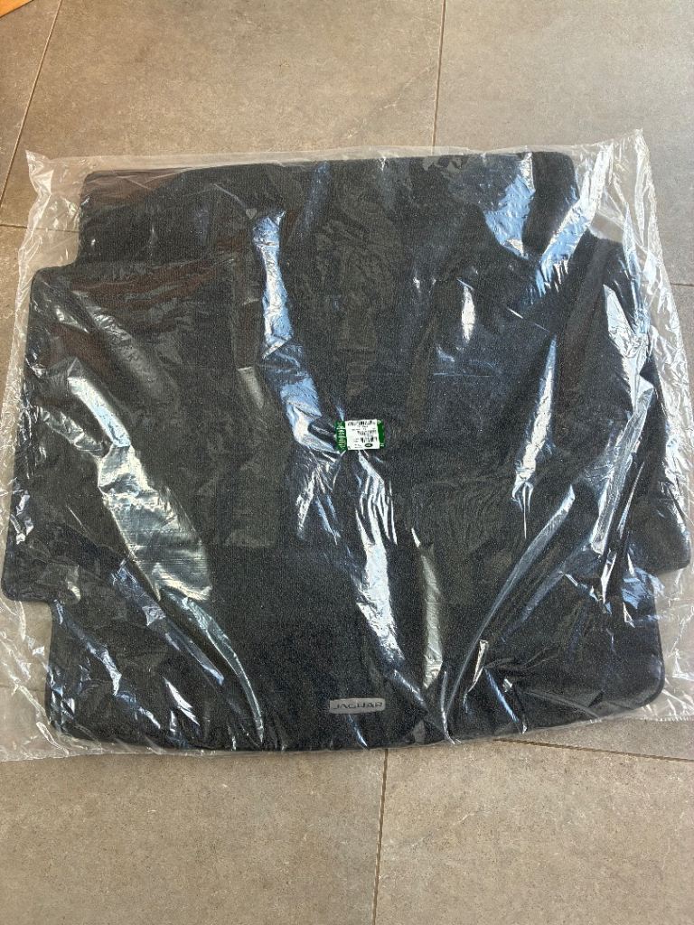 Genuine Jaguar I-pace X590 Loadspace Carpet mat with bumper protector - New, unopened