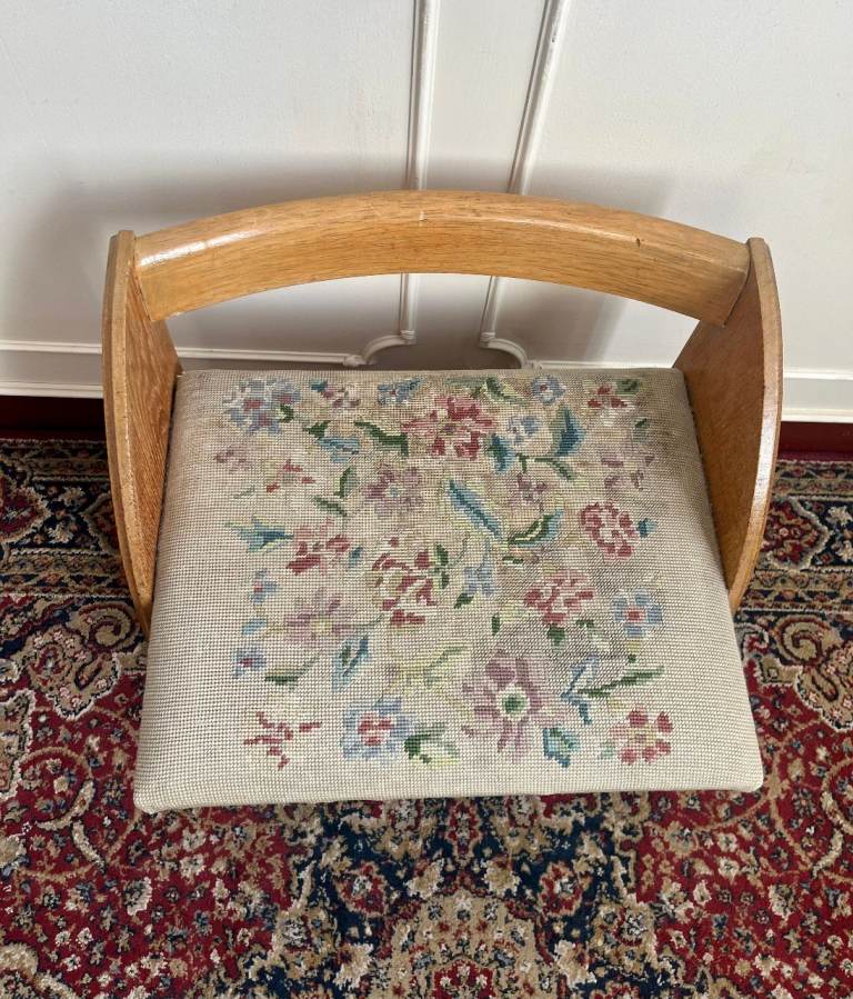 Vintage Art Deco Arts & Crafts Bedroom Dressing Table Needlepoint Stool Chair