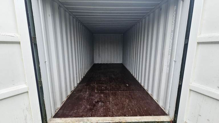 Containers/ Garages And Storage sheds for rent in Boston PE21 8RX  (Central)
