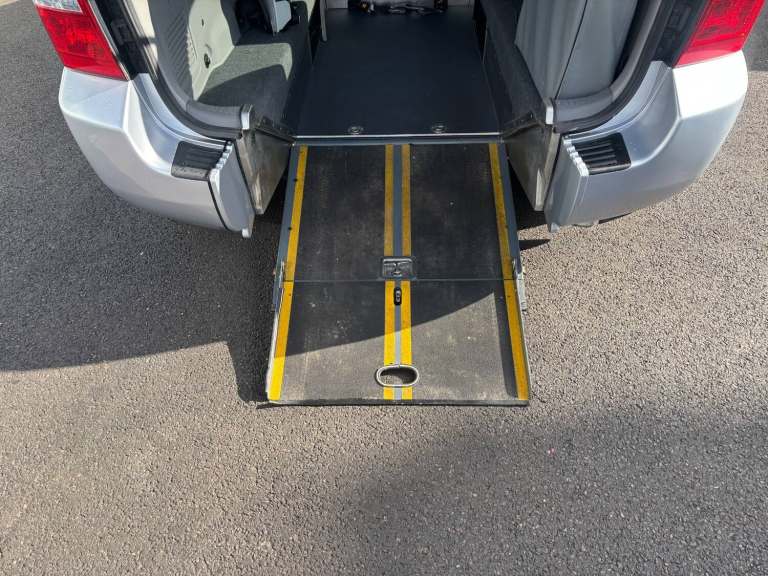 2011 Kia Sedona 2.2 CRDi 3 5dr Auto Wheelchair Accessible Vehicle Diesel Automatic