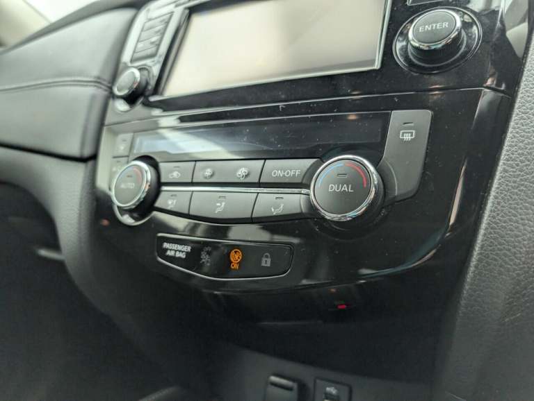 2018 Nissan X-Trail 1.6 dCi Tekna SUV 5dr Diesel Manual Euro 6 (s/s) (130 ps) - PAN ROOF + HEAT E...