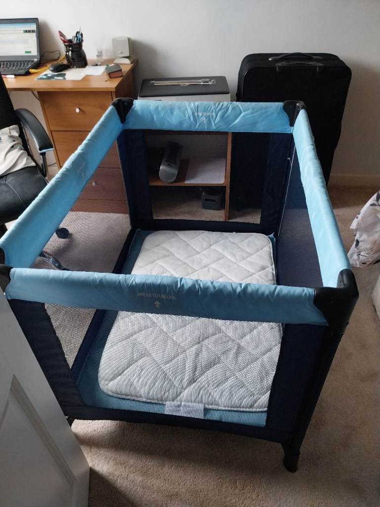Hauck Travel cot / play pen