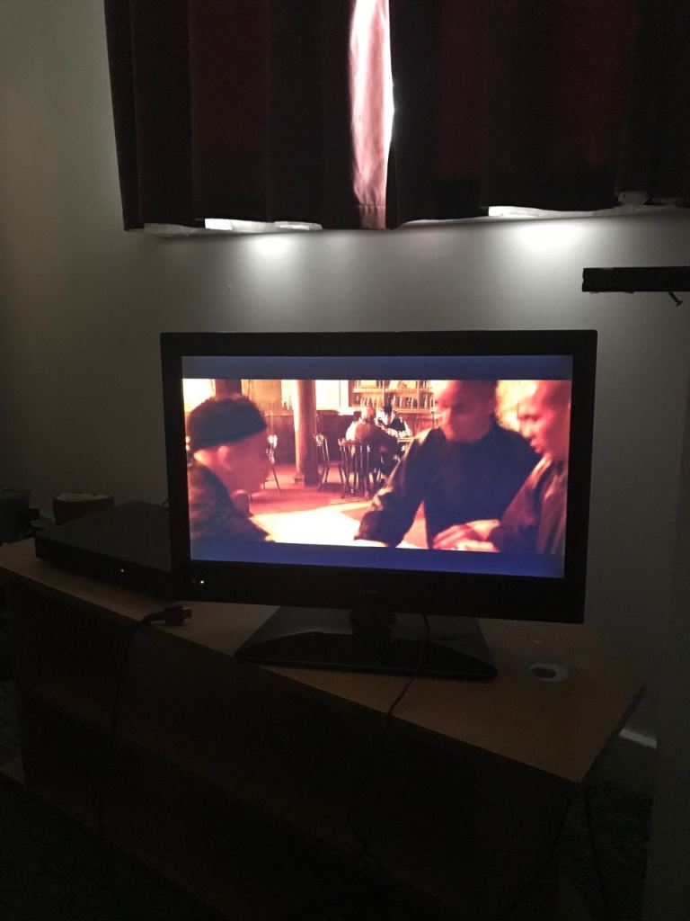 Tv with built in dvd player