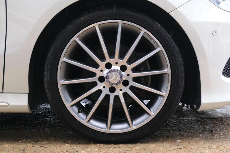  Mercedes-Benz A-Class 1.6 A180 BlueEfficiency Sport Hatchback 5dr Petrol 7G-DCT Euro 6 (s/s) (12...