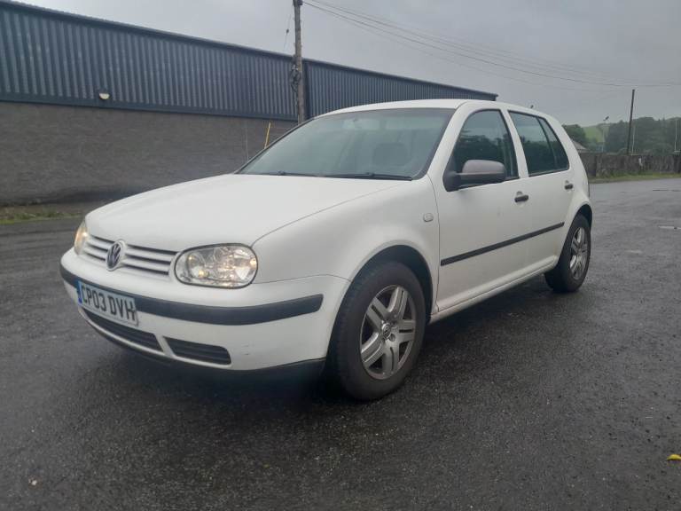 Factory White Volkswagen Golf Mk4 TDI 