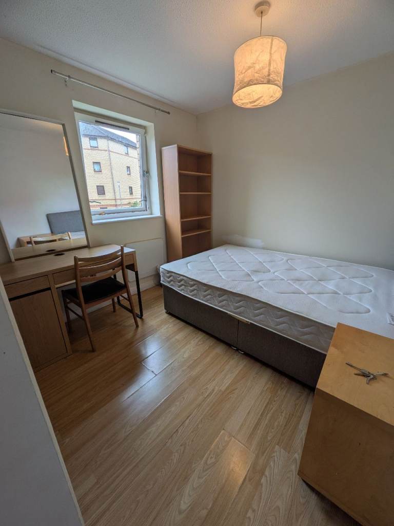 3 Bedroom Flat Available in West End Glasgow 