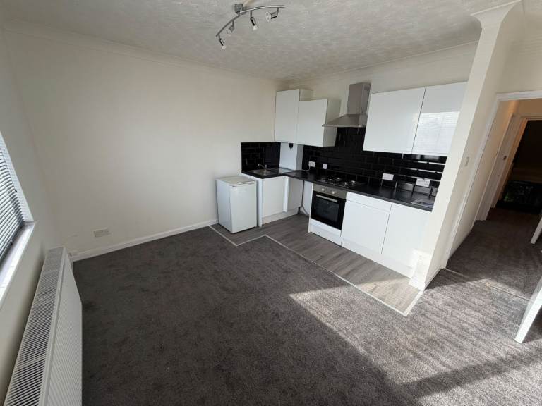 1 Bed Flat - Shirley - Refurbed - Earliest move in date: NOW