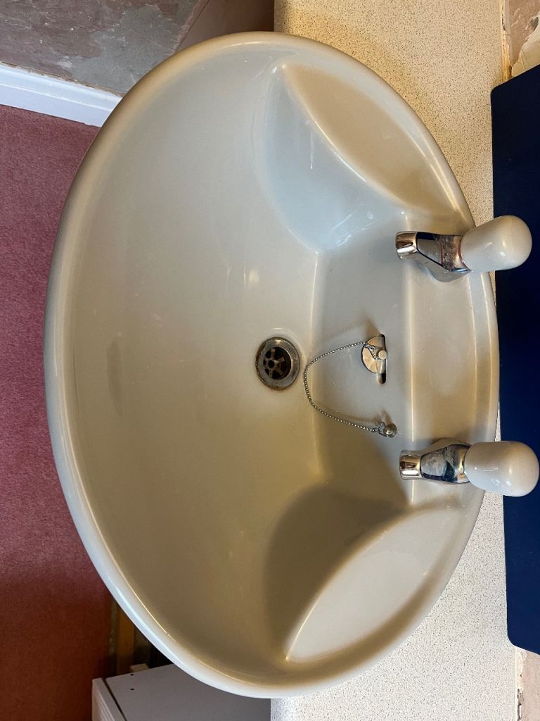 Cloakroom Toilet Suite by Ideal Standard in Whisper Grey