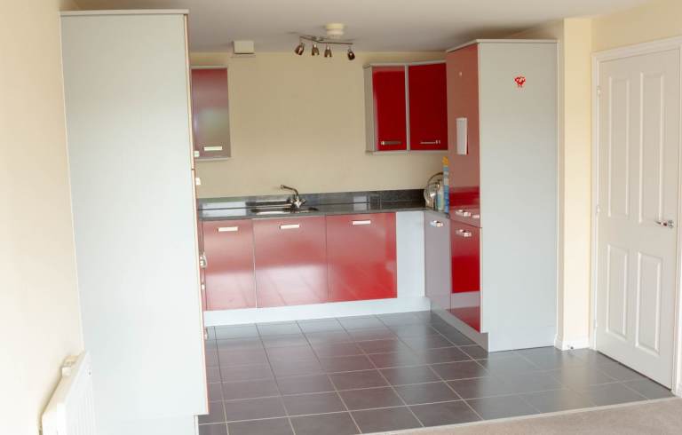 Spacious Unfurnished Flat to Rent – Bristol – £1,600 pcm