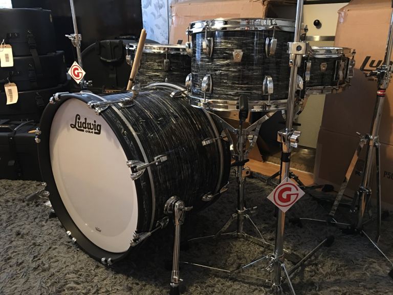Ludwig Classic Maple Downbeat Kit In Vintage Black Oyster, Think Beatles!