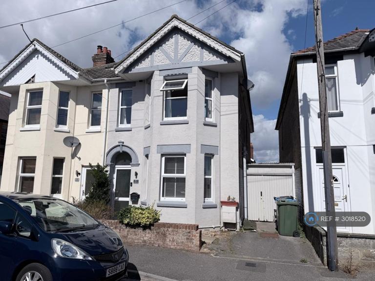4 bedroom house in Cheltenham Road, Poole, BH12 (4 bed) (#3018520)