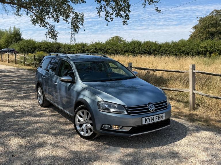 2014 Volkswagen Passat 2.0 TDI 177 Bluemotion Tech 4MOTION 5dr DSG ESTATE Diesel Automatic