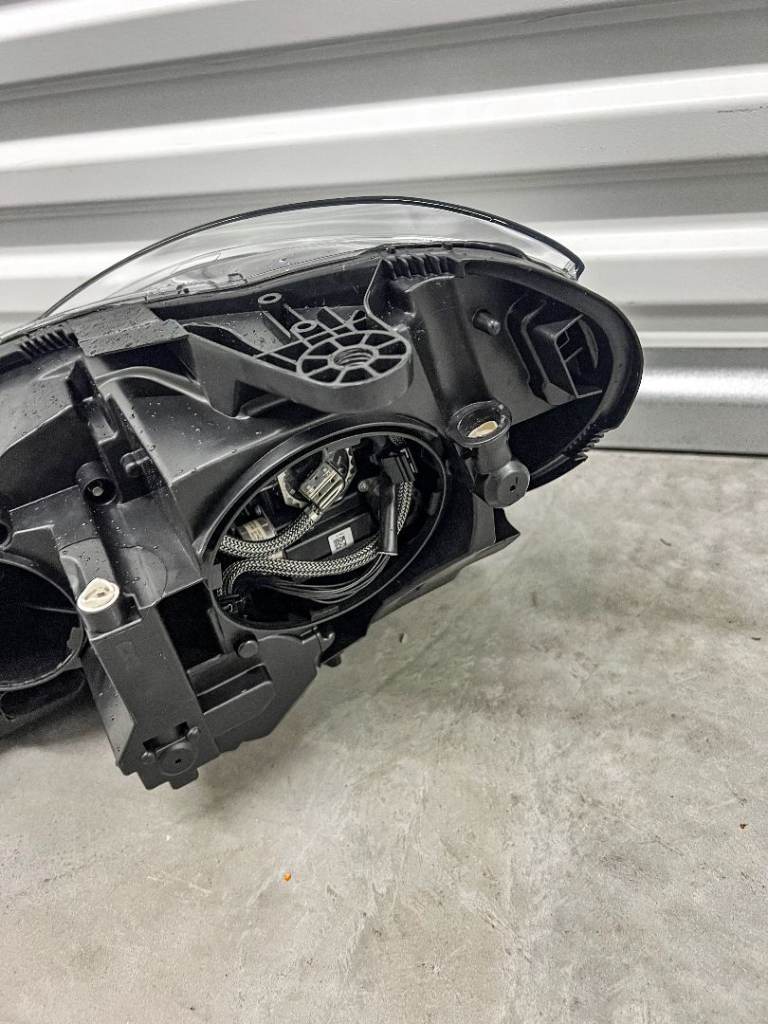 Genuine Mercedes-Benz C CLASS W204 11-15 Headlight Right Driver Side