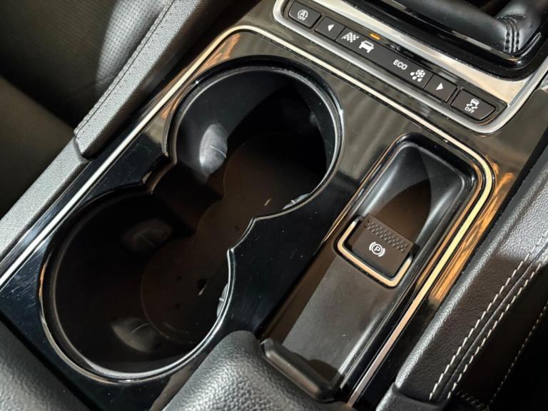 2017 Jaguar F-Pace 2.0 D180 R-Sport AWD Euro 6 (s/s) 5dr ESTATE Diesel Manual